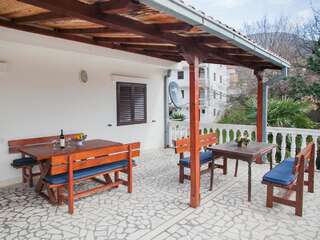 Апартаменты Apartments Djordje Петровац Трехместный номер с общей ванной комнатой-8